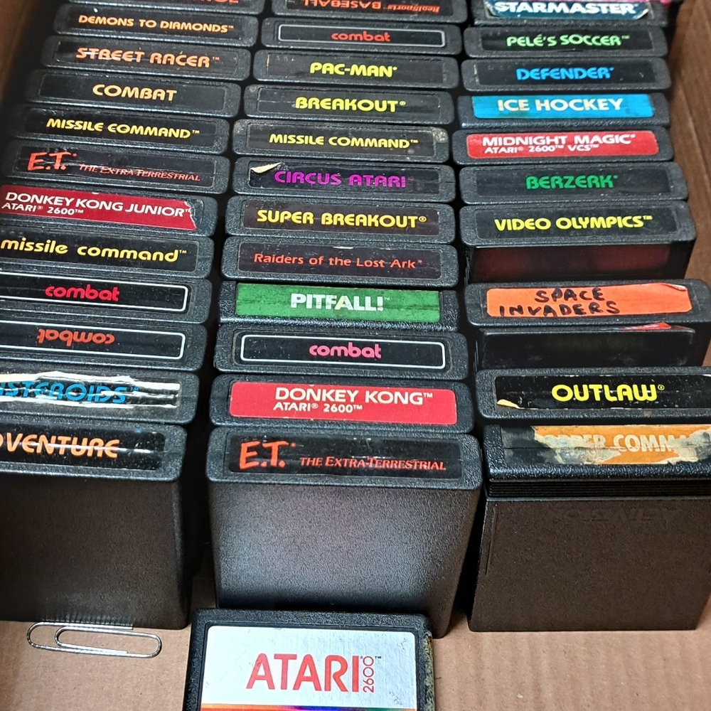 40 Atari 2600 game carts